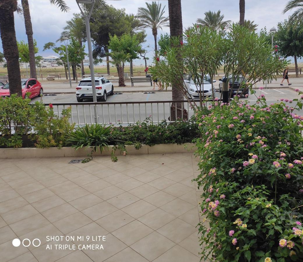 Vilanova-Beach Vilanova i la Geltrú Εξωτερικό φωτογραφία