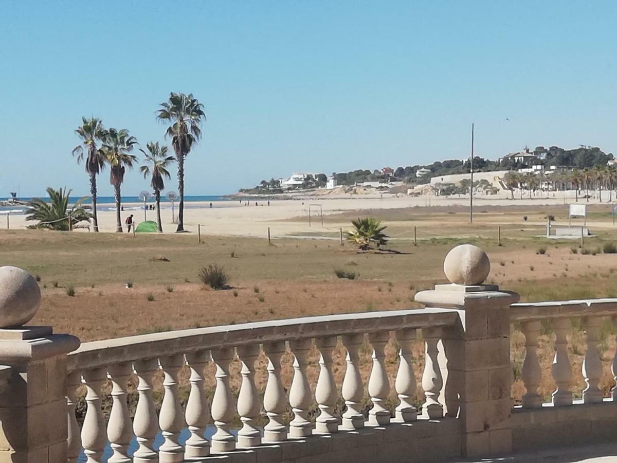 Vilanova-Beach Vilanova i la Geltrú Εξωτερικό φωτογραφία